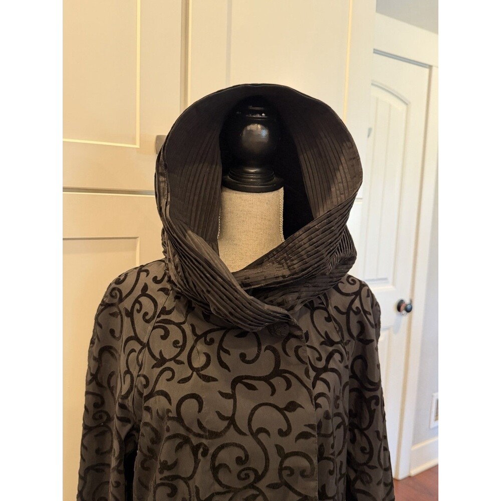 Mycra Pac Now Womens 0-P Raincoat Black Gray Flocked Scroll Pleated Hood USA
